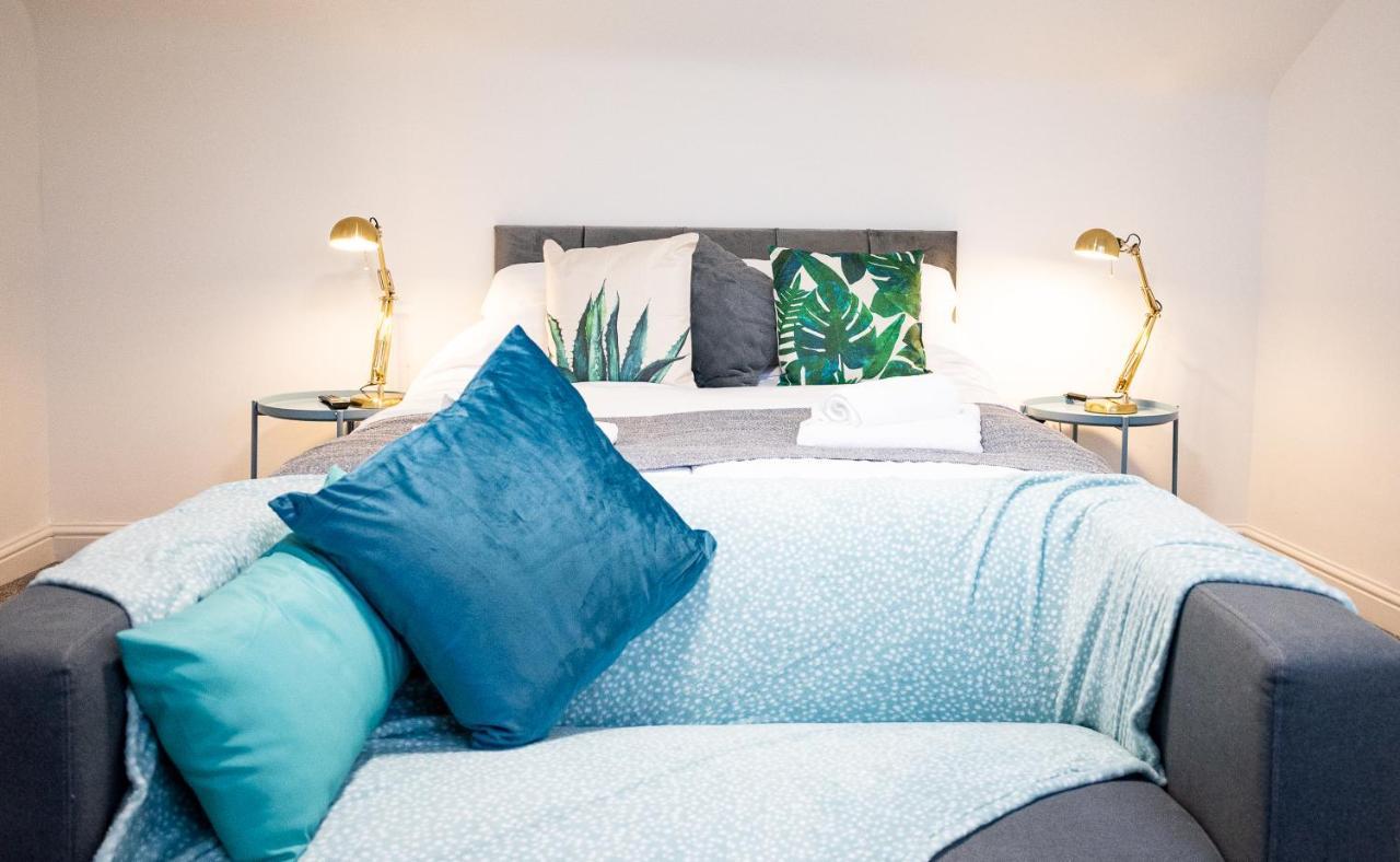 Elmo River Studios - 6 En-Suites In Wallasey - Easy Parking - Short And Long Stays Welcome المظهر الخارجي الصورة